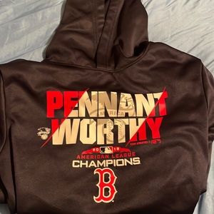 Boys size medium 10/12 Boston Red Sox hooded sweatshirt dark blue